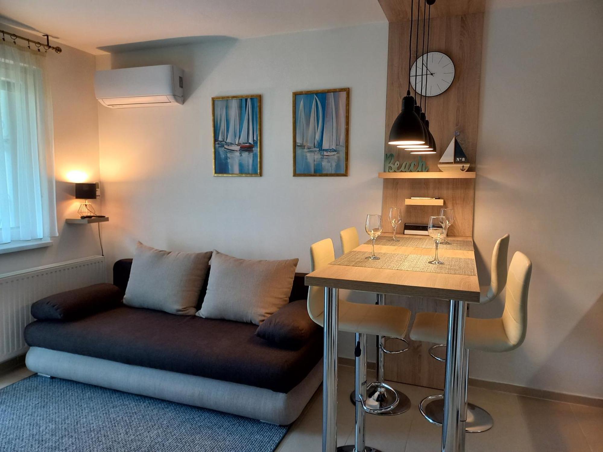 שיופוק Riviera Wellness Apartman מראה חיצוני תמונה