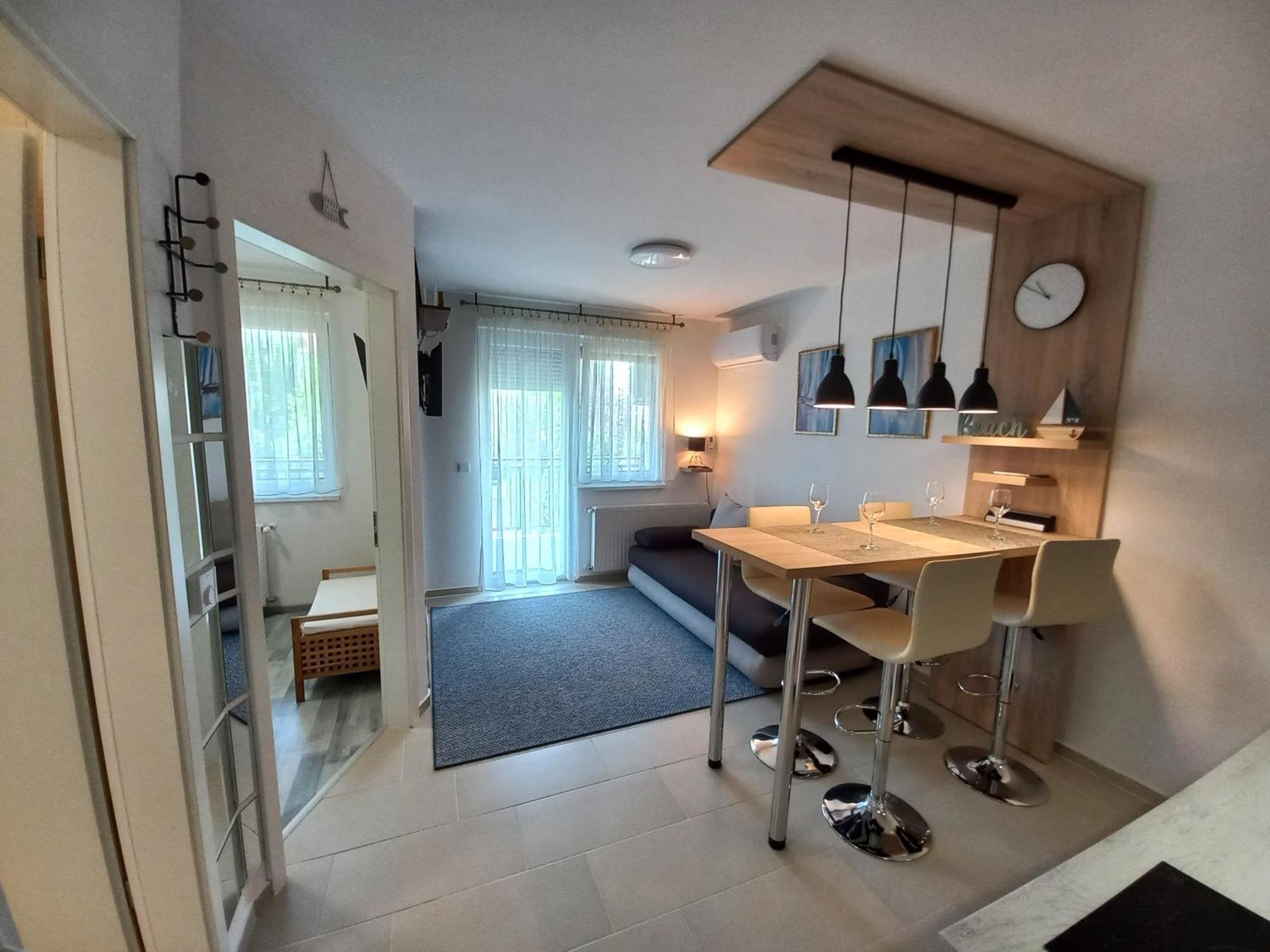 שיופוק Riviera Wellness Apartman מראה חיצוני תמונה