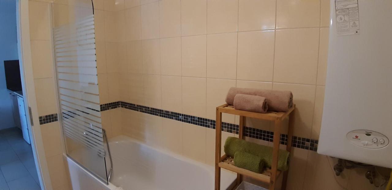 שיופוק Riviera Wellness Apartman מראה חיצוני תמונה